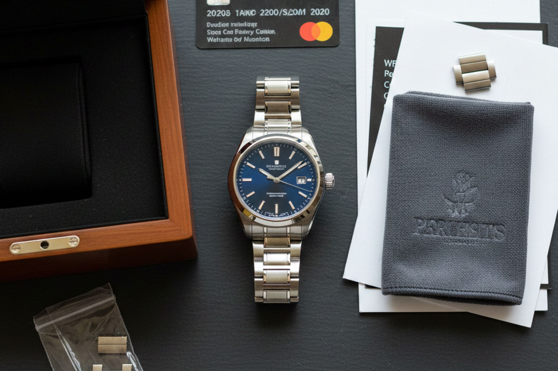 How to Prepare Your Luxury Watch for Sale: Cleaning, Documents, Box & Bracelet Guide